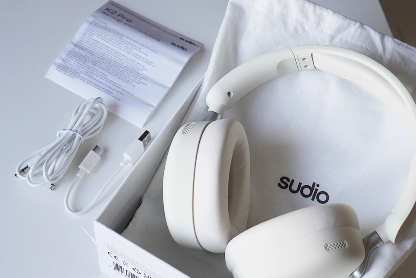 Sudio K2 Pro 同梱物の写真